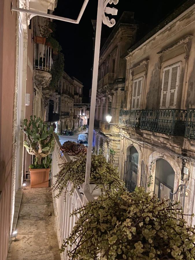 Balcony In Giudecca By Ortigia Apartments Syracuse Exterior photo
